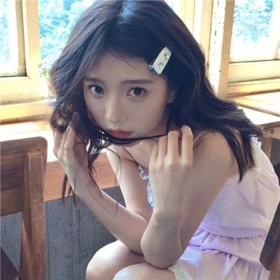 毕业当天就捡了个总裁